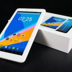 Onda V919 Air Tablet PC is a tablet that dual-boots Windows 10 and Android 4.4