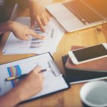 How to setup and use a cell phone tracker