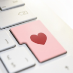 8 Benefits of Using a Small Wallet