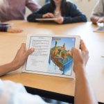 Freelancing vs Office Job: Pros And Cons